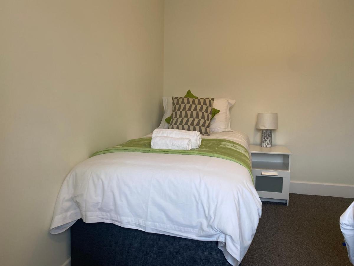 Gladstone Apartments By Bluebell Rooms Southampton Bagian luar foto