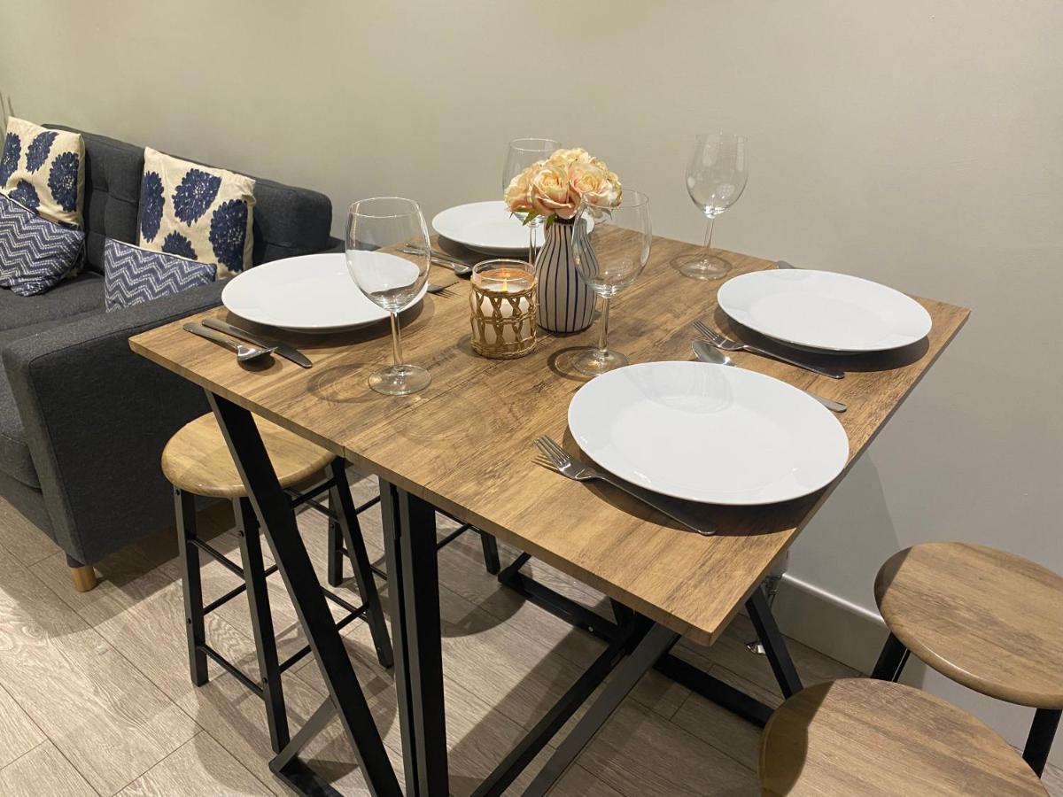 Gladstone Apartments By Bluebell Rooms Southampton Bagian luar foto