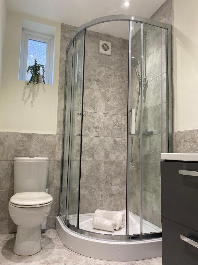 Gladstone Apartments By Bluebell Rooms Southampton Bagian luar foto